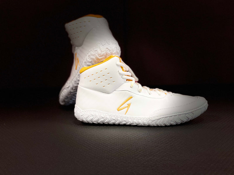 Escape V1 (White/Rustic Gold)